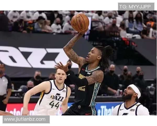 勇士与灰熊对决央视直播精彩瞬间回顾与赛后分析