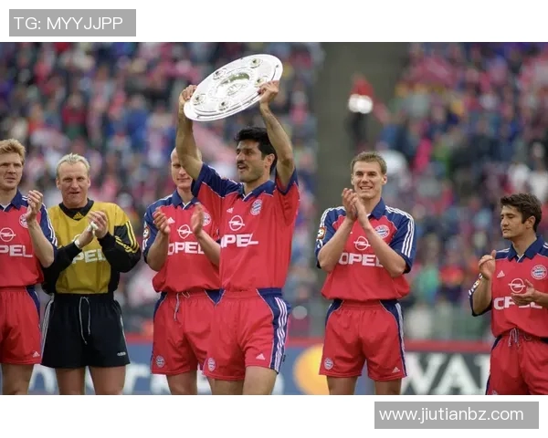 贝尔夏普与卢多格雷激战正酣谁能在这场对决中笑到最后 贝尔夏普与卢多格雷激战正酣谁能在这场对决中笑到最后