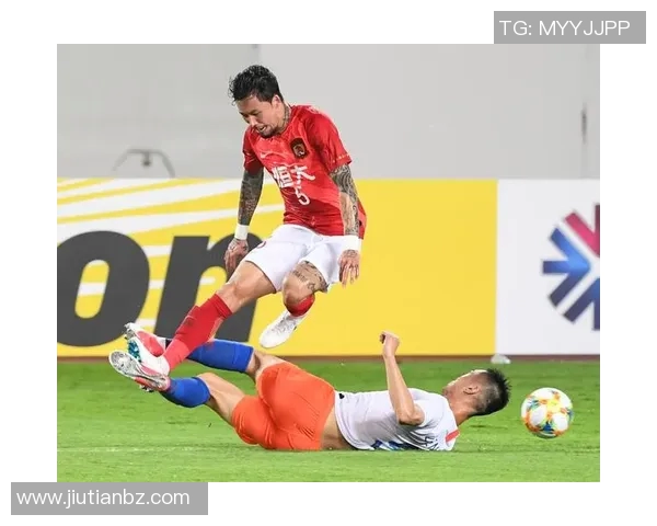 鲁能与恒大精彩对决视频回放全程回顾及精彩瞬间分析