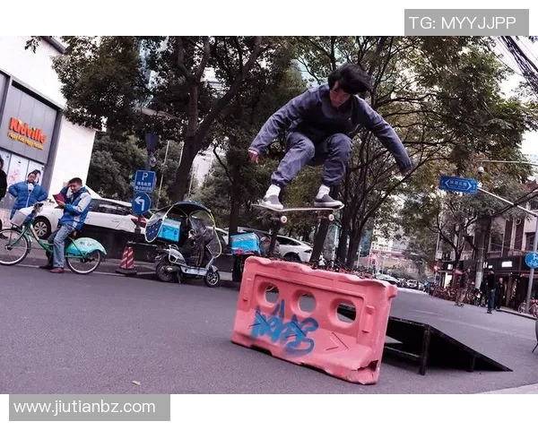 深入分析上海滑板队的进攻策略与战术特点 深入分析上海滑板队的进攻策略与战术特点