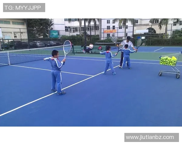 深圳网球队的节奏与风采：聚焦网球运动的魅力与发展